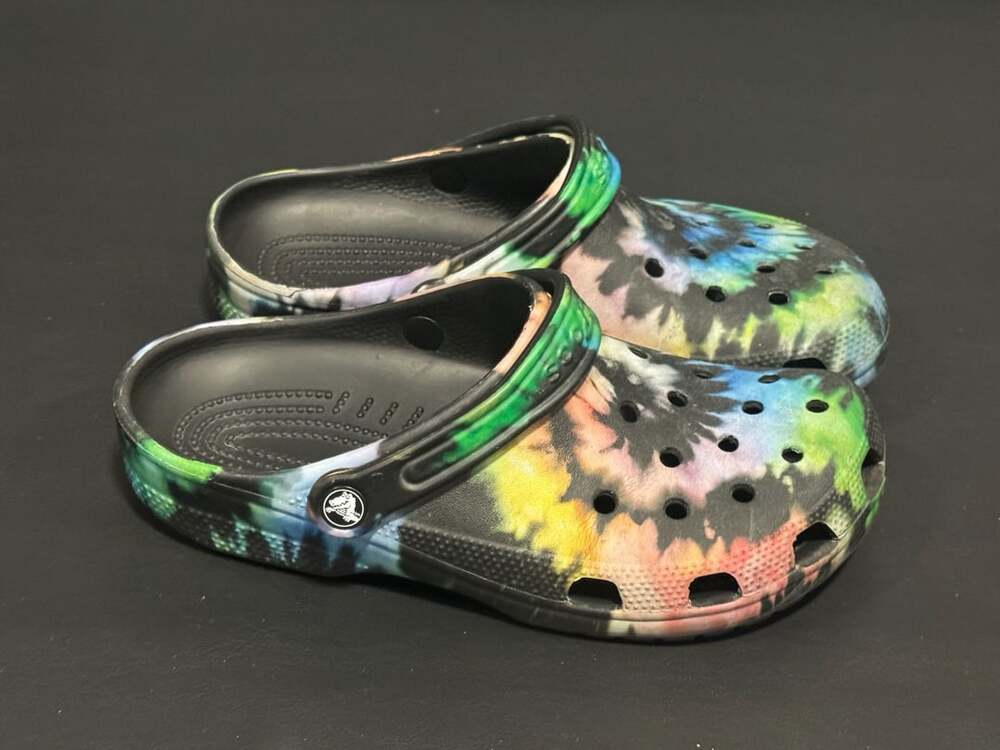 Crocs Unisex Classic Tie-Dye Graphic Clog Multi Black/Black M7 W9